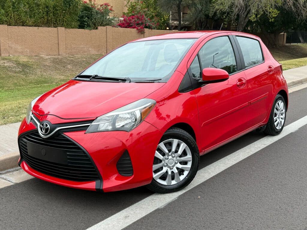 2015 Toyota Yaris L 2dr Hatchback