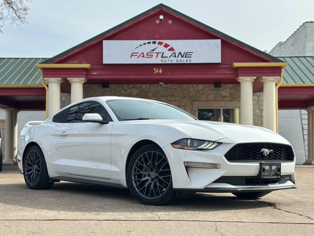 2018 Ford Mustang EcoBoost Coupe RWD