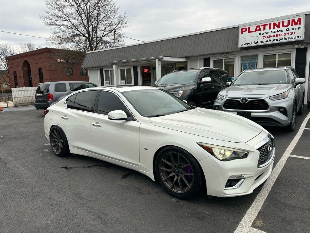 2018 INFINITI Q50 3.0t Luxe RWD