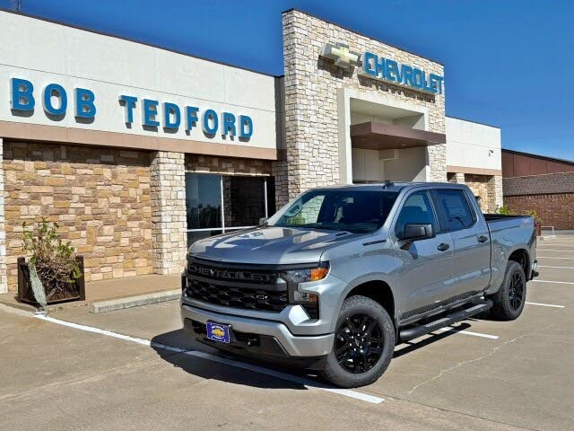 2026 Chevrolet Silverado 1500 Custom Crew Cab 4WD