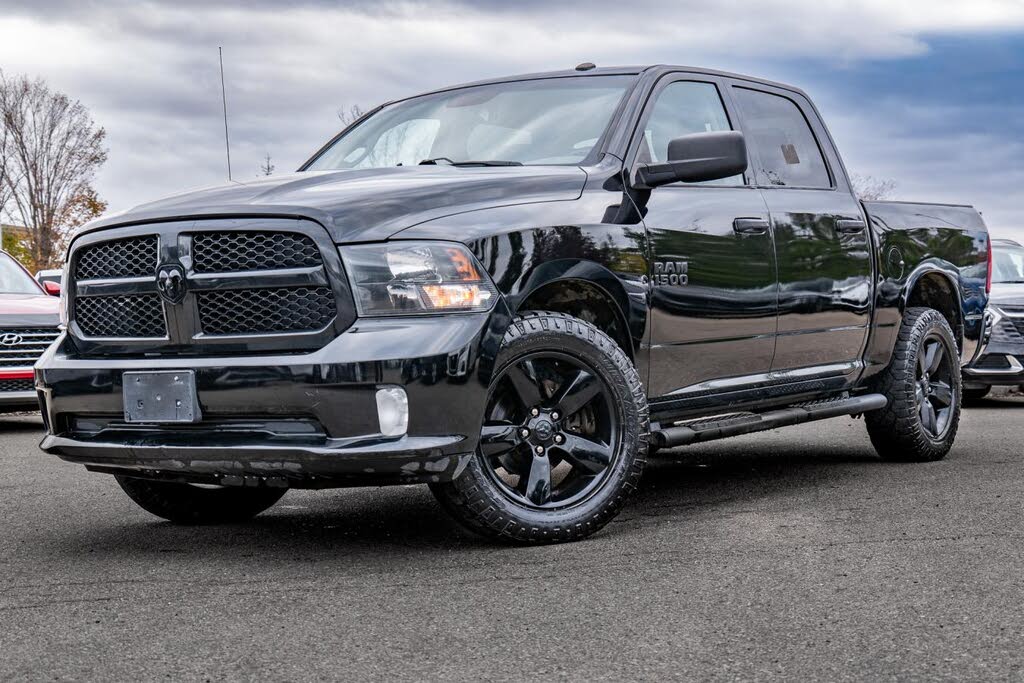 2019 RAM 1500 Classic Express Crew Cab 4WD