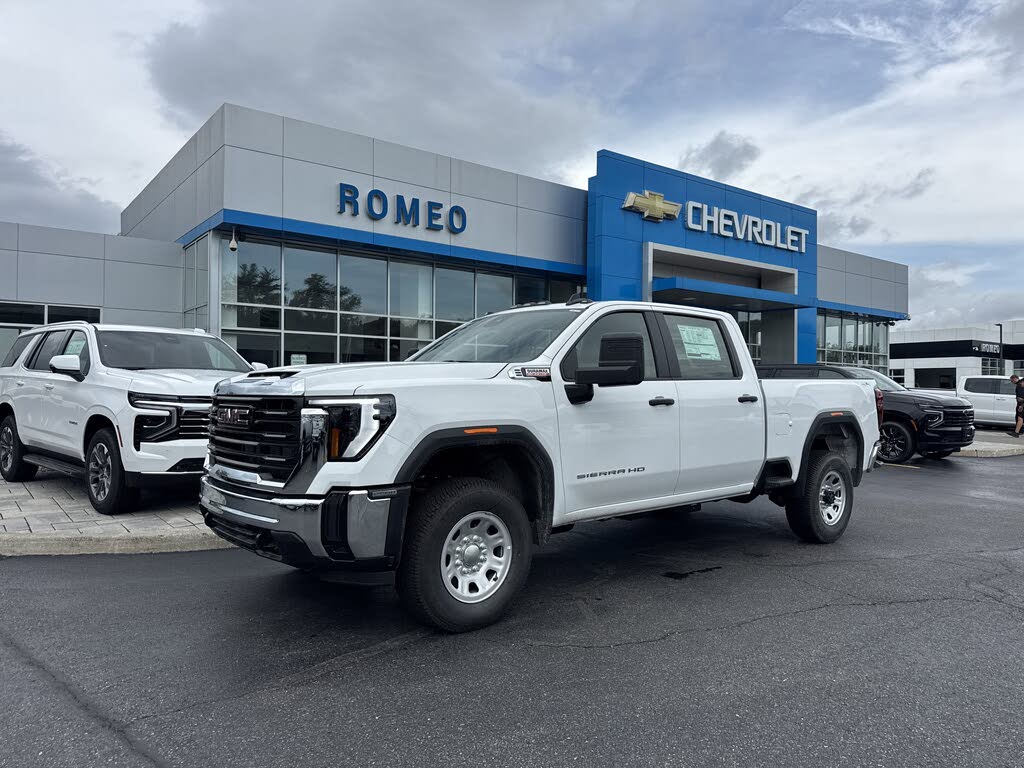2025 GMC Sierra 2500HD Pro Crew Cab 4WD