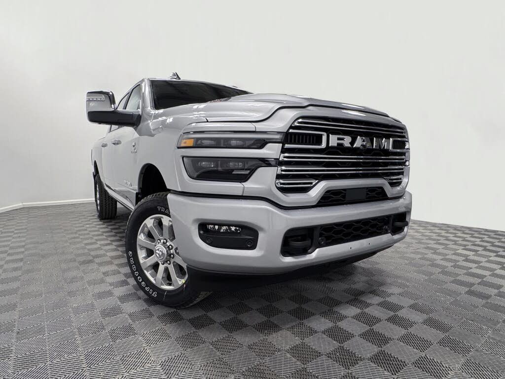 RAM 3500 Laramie Crew Cab 4WD 2026