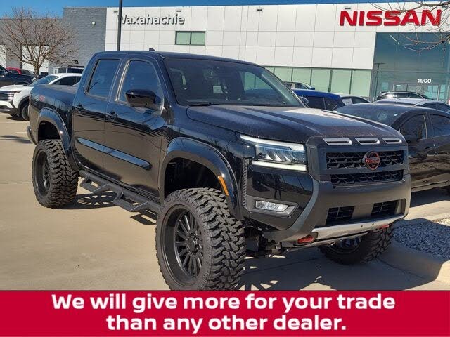 2025 Nissan Frontier PRO-4X Crew Cab 4WD