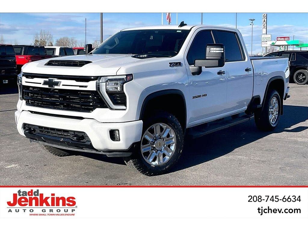 2024 Chevrolet Silverado 3500HD LT Crew Cab 4WD