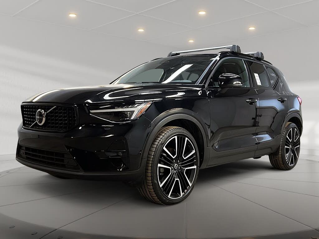 Volvo XC40 B5 Ultimate Dark Theme AWD 2024