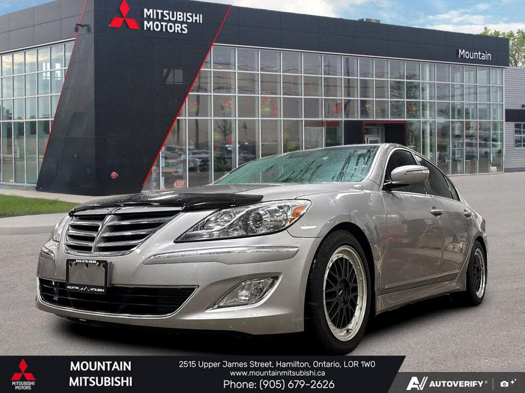 2013 Hyundai Genesis 3.8 RWD