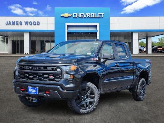 2025 Chevrolet Silverado 1500 Custom Trail Boss Crew Cab 4WD