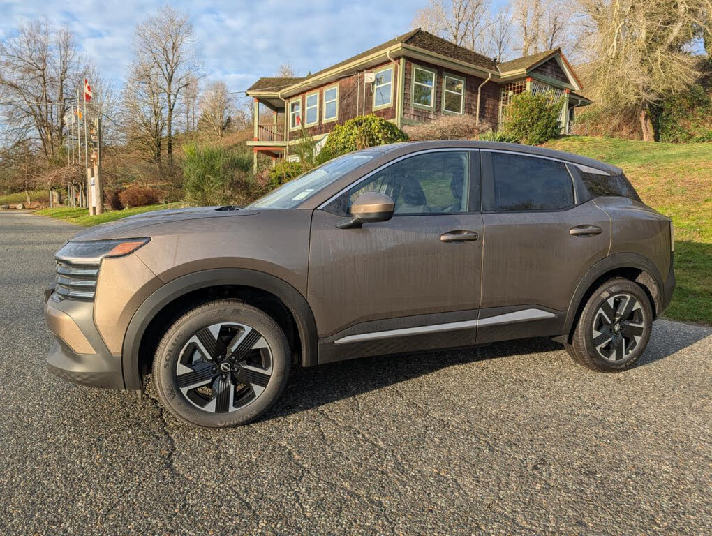 2025 Nissan Kicks SV AWD