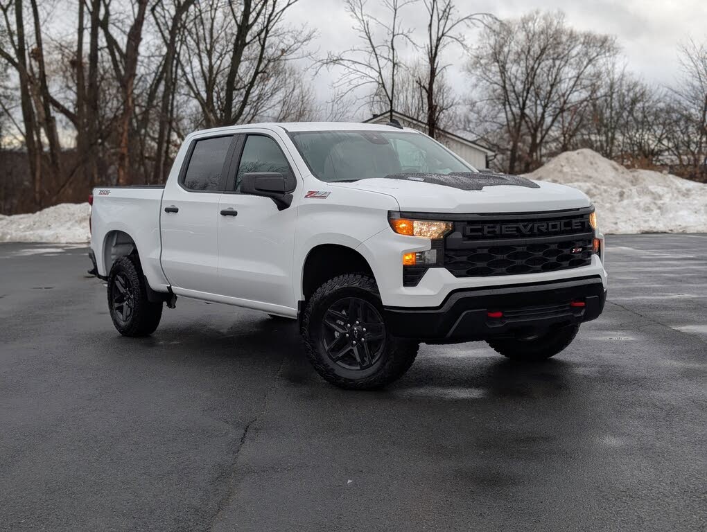 2026 Chevrolet Silverado 1500 Custom Trail Boss Crew Cab 4WD