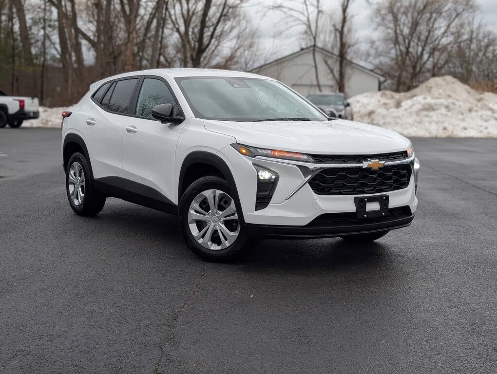 2026 Chevrolet Trax LS FWD