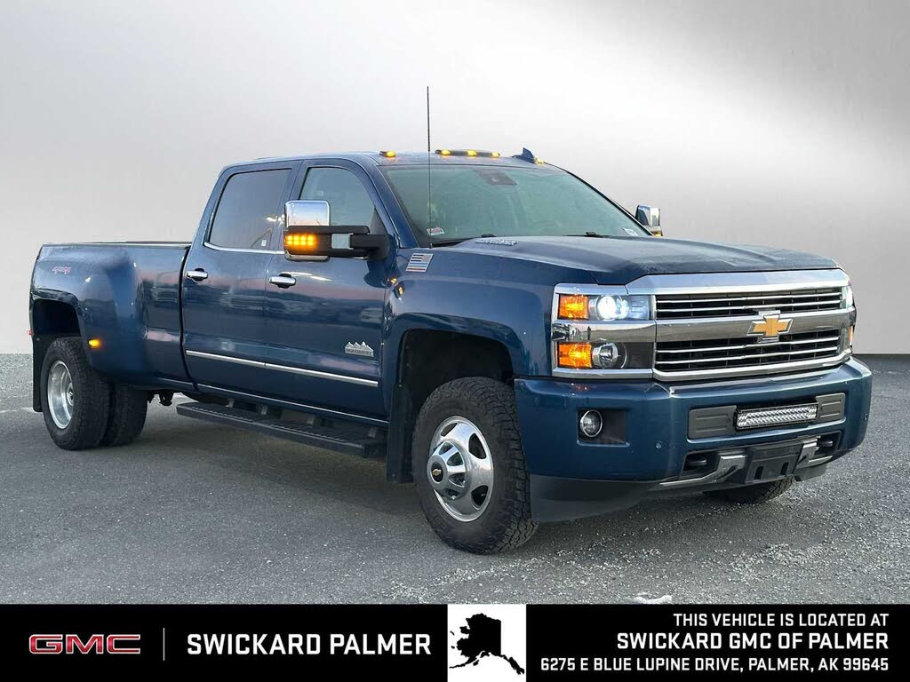 2015 Chevrolet Silverado 3500HD High Country Crew Cab 4WD