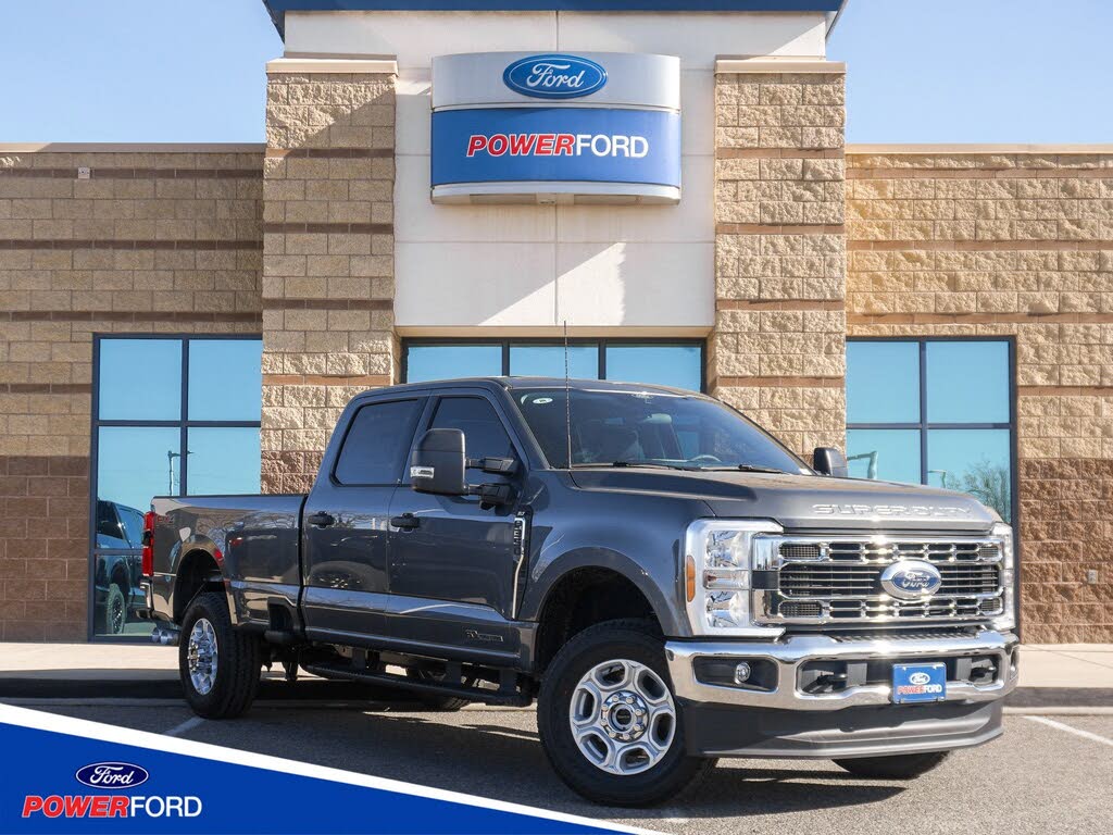 2026 Ford F-350 Super Duty XL Crew Cab 4WD