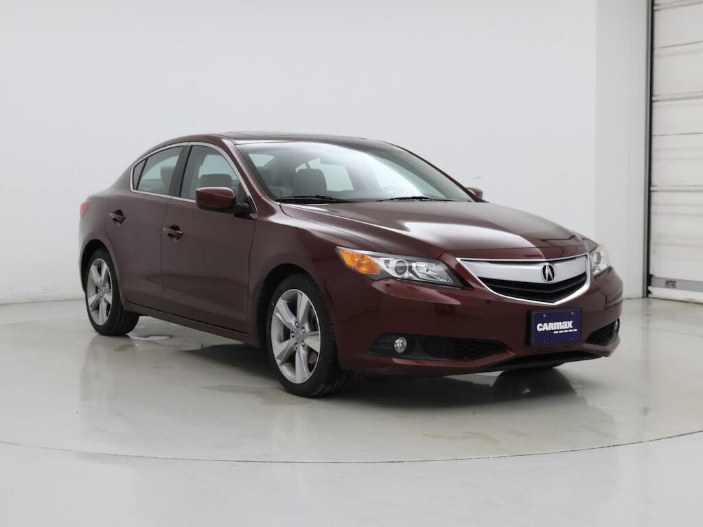 2014 Acura ILX 2.0L FWD with Technology Package