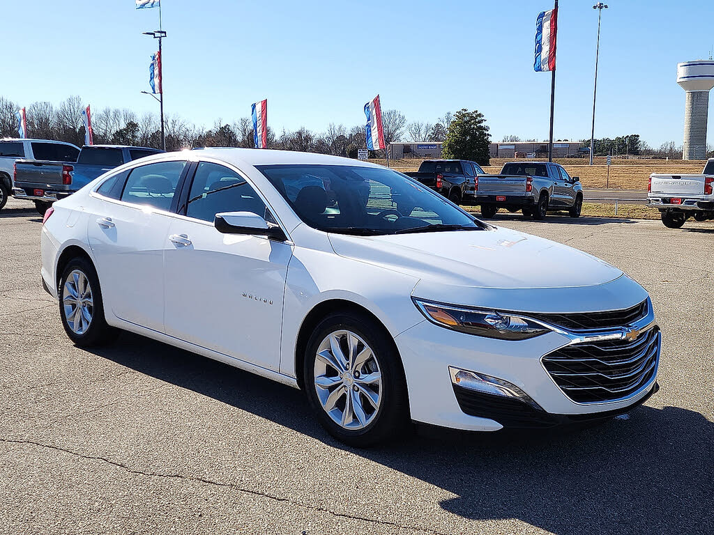 2025 Chevrolet Malibu LT with 1LT FWD