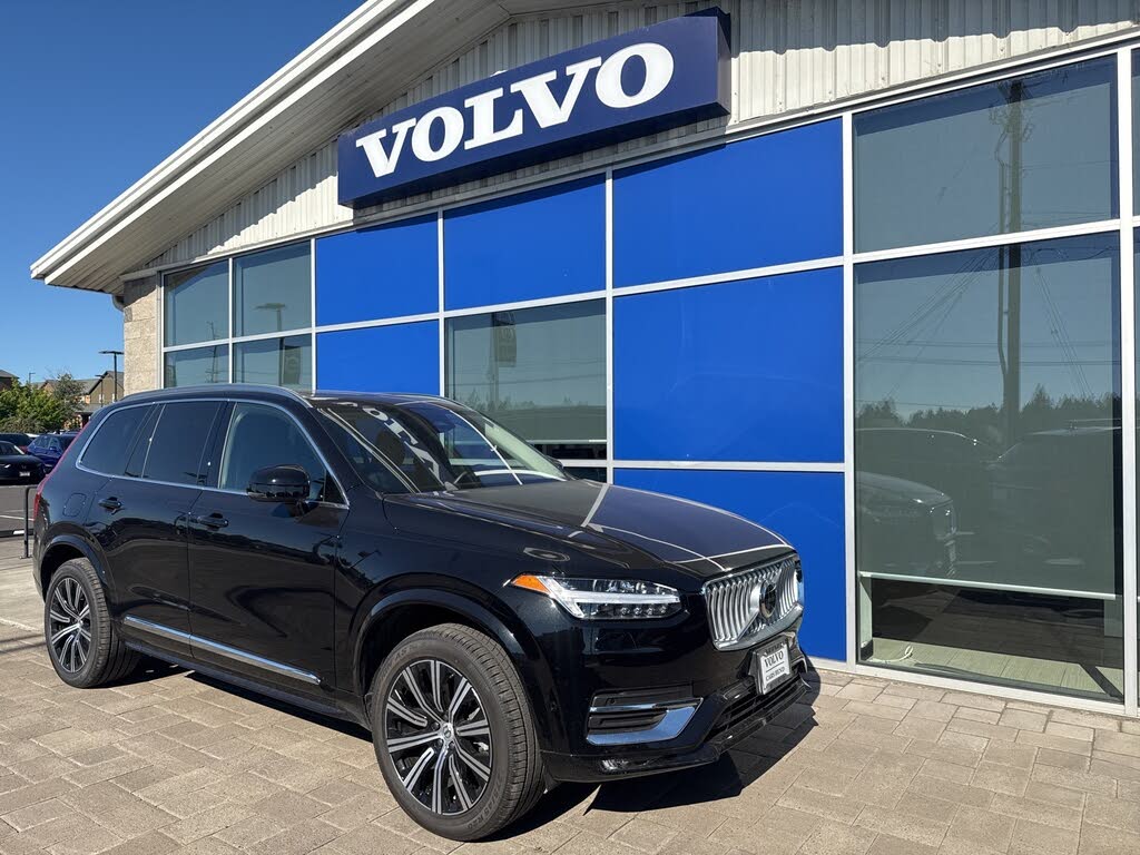 2025 Volvo XC90 B6 Plus Bright Theme 7-Passenger AWD