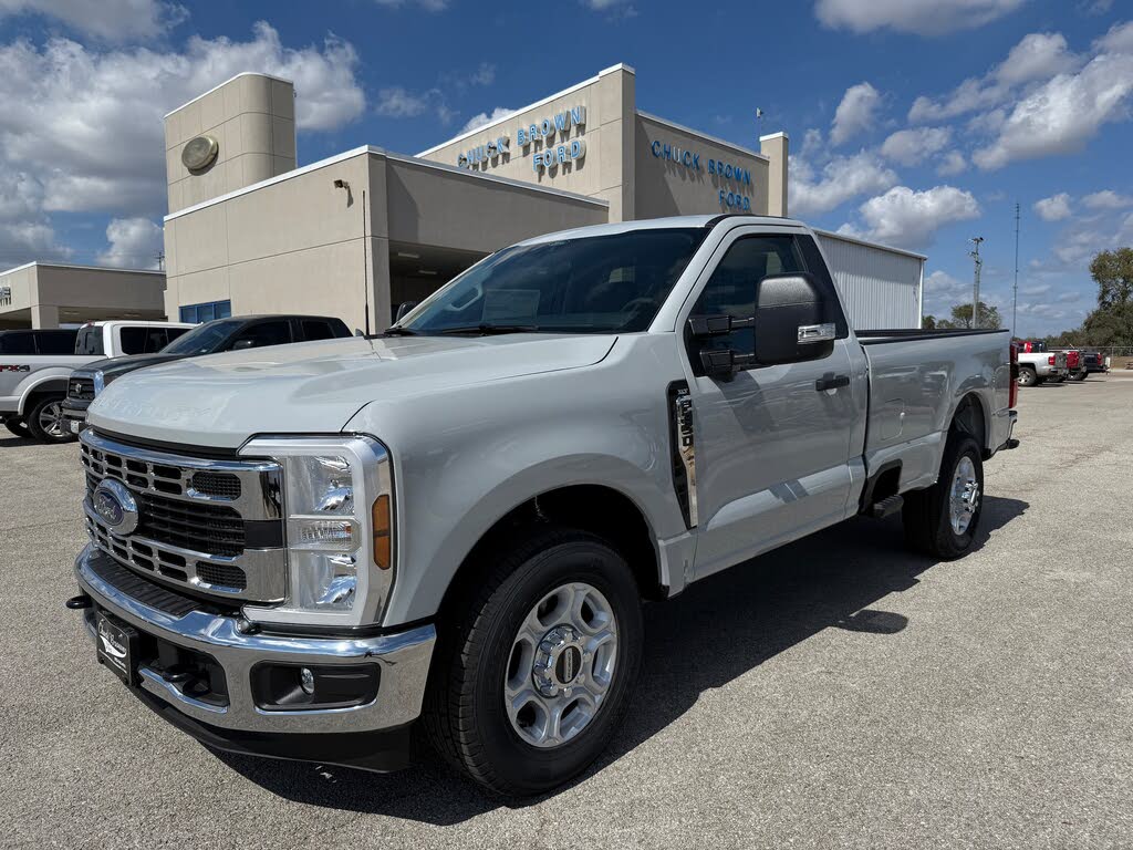 2026 Ford F-350 Super Duty XLT Regular Cab LB RWD