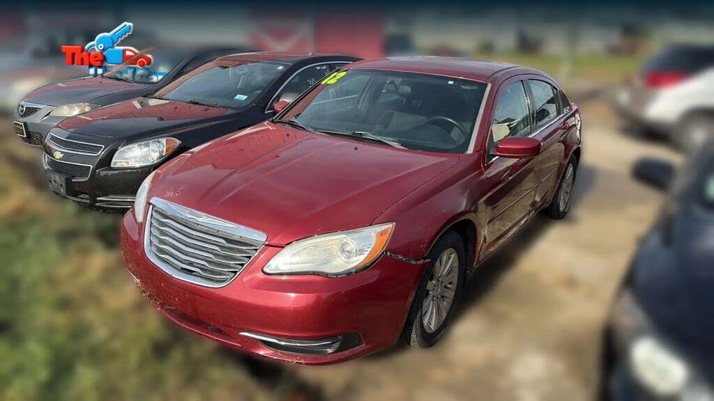 2012 Chrysler 200 Touring Sedan FWD
