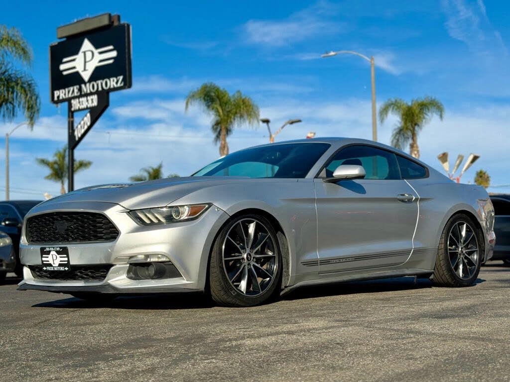 2016 Ford Mustang EcoBoost Coupe RWD