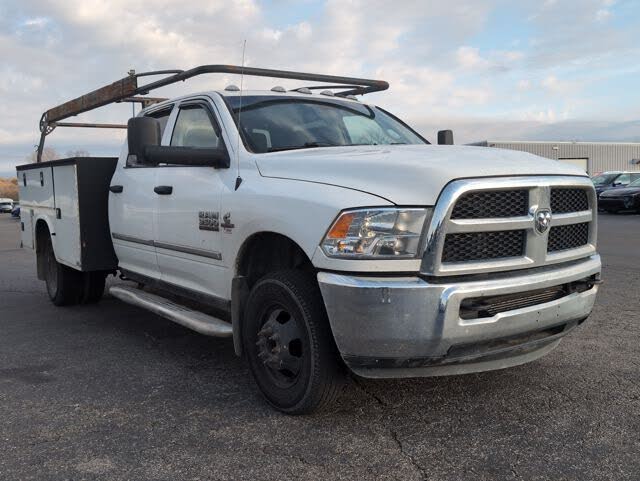 2018 RAM 3500 Chassis Tradesman Crew Cab 4WD