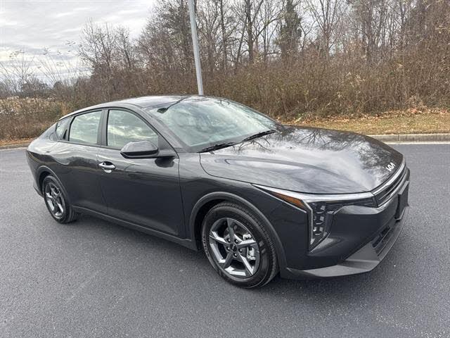 2025 Kia K4 LXS FWD
