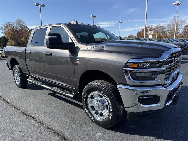 2026 RAM 2500 Tradesman Crew Cab 4WD