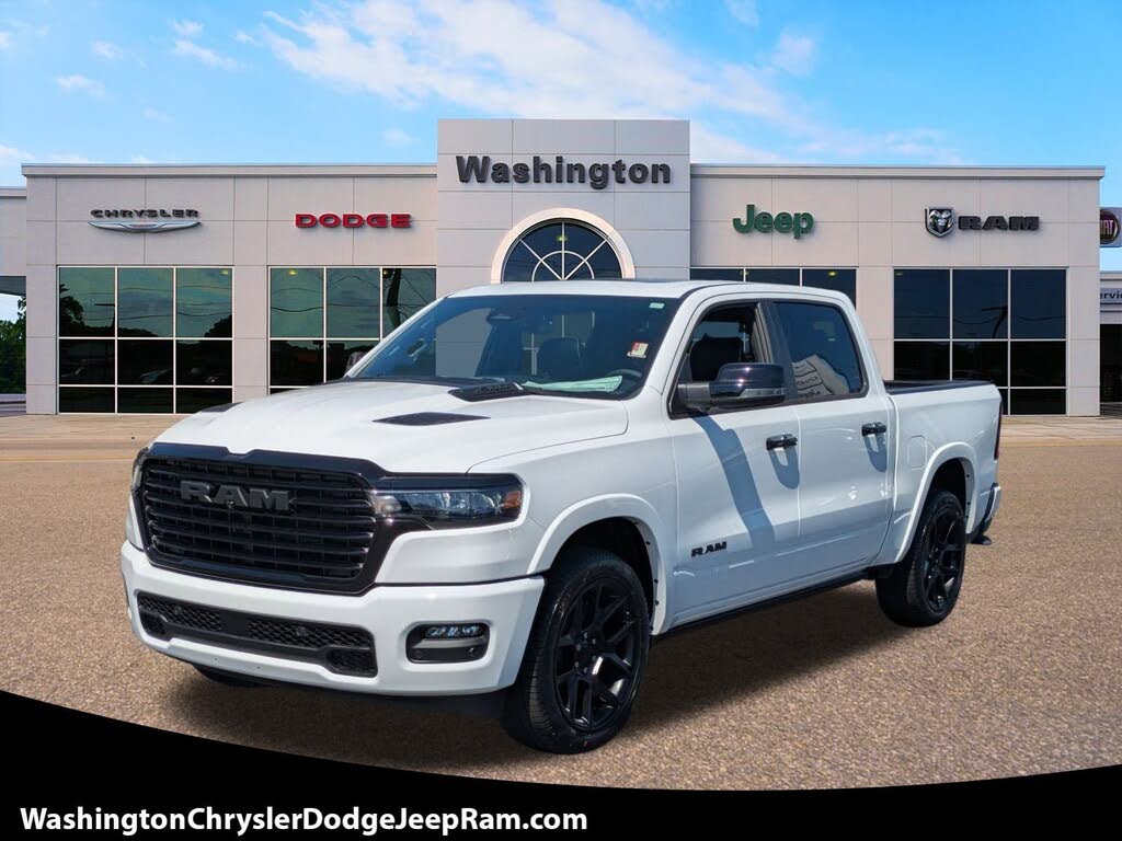 2026 RAM 1500 Laramie Crew Cab 4WD