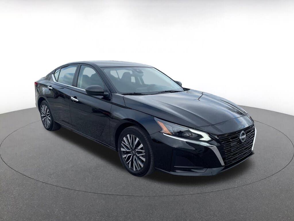 2025 Nissan Altima 2.5 SV FWD