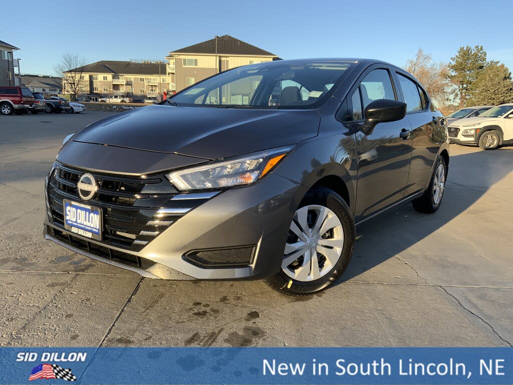 2025 Nissan Versa S FWD