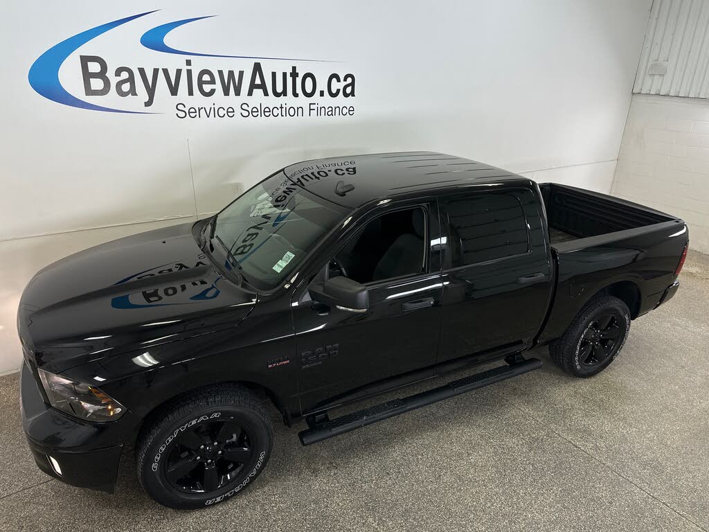 2023 RAM 1500 Classic SLT Crew Cab 4WD