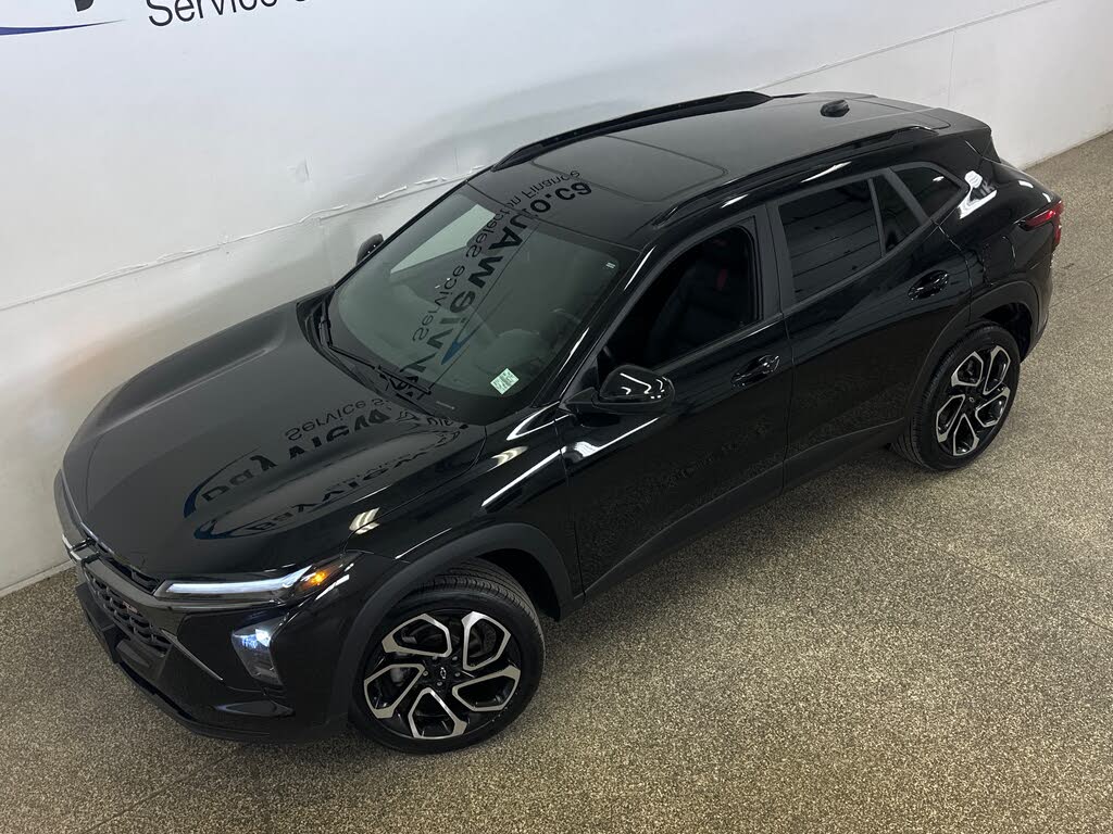 2024 Chevrolet Trax RS with 2RS FWD