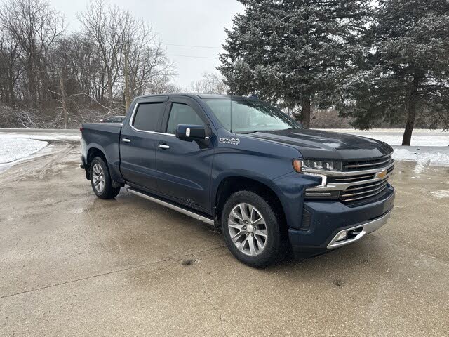 2022 Chevrolet Silverado 1500 High Country Crew Cab 4WD