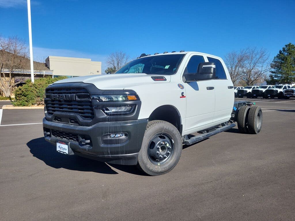 2026 RAM 3500 Chassis Tradesman Crew Cab LB DRW 4WD