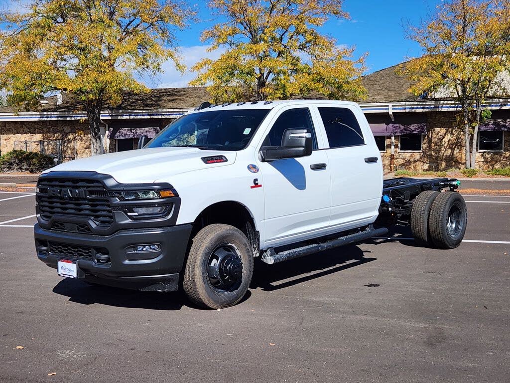 2026 RAM 3500 Chassis Tradesman Crew Cab LB DRW 4WD