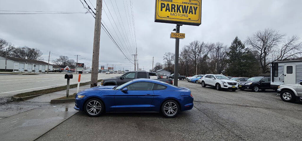 2017 Ford Mustang EcoBoost Coupe RWD