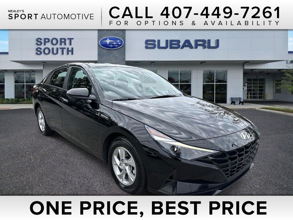 2023 Hyundai Elantra SE FWD