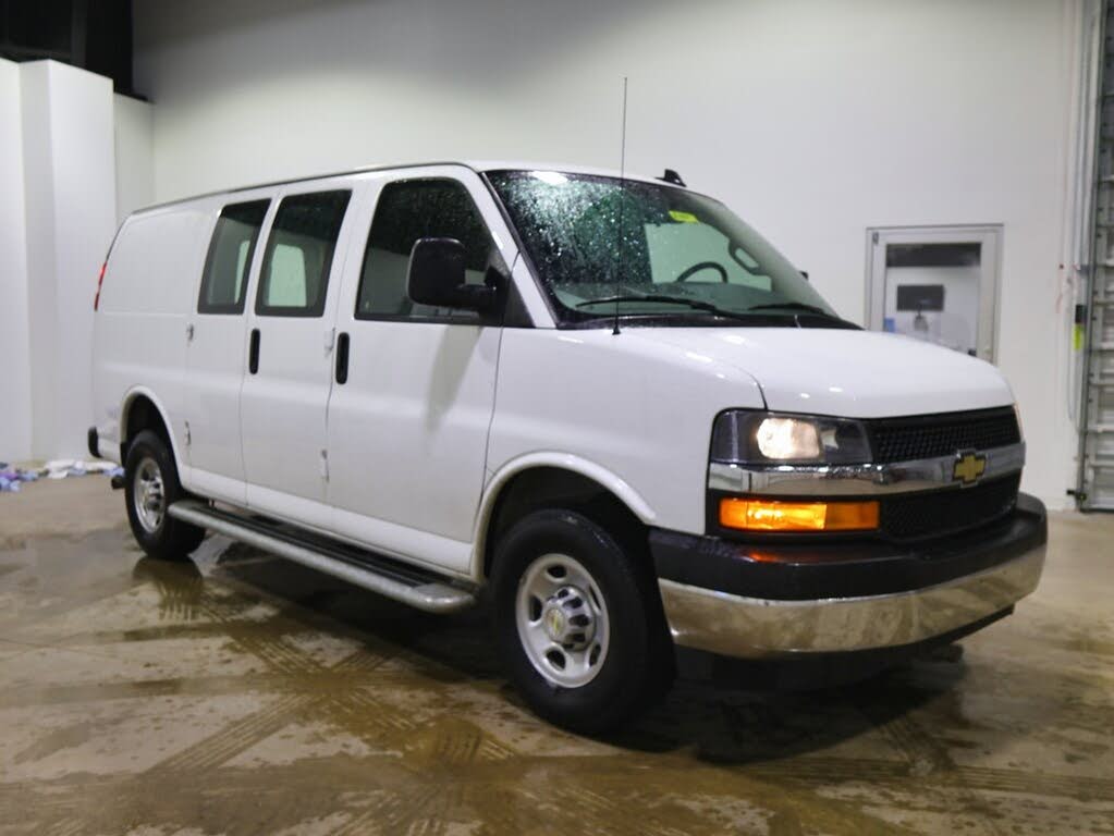 2024 Chevrolet Express Cargo 2500 RWD