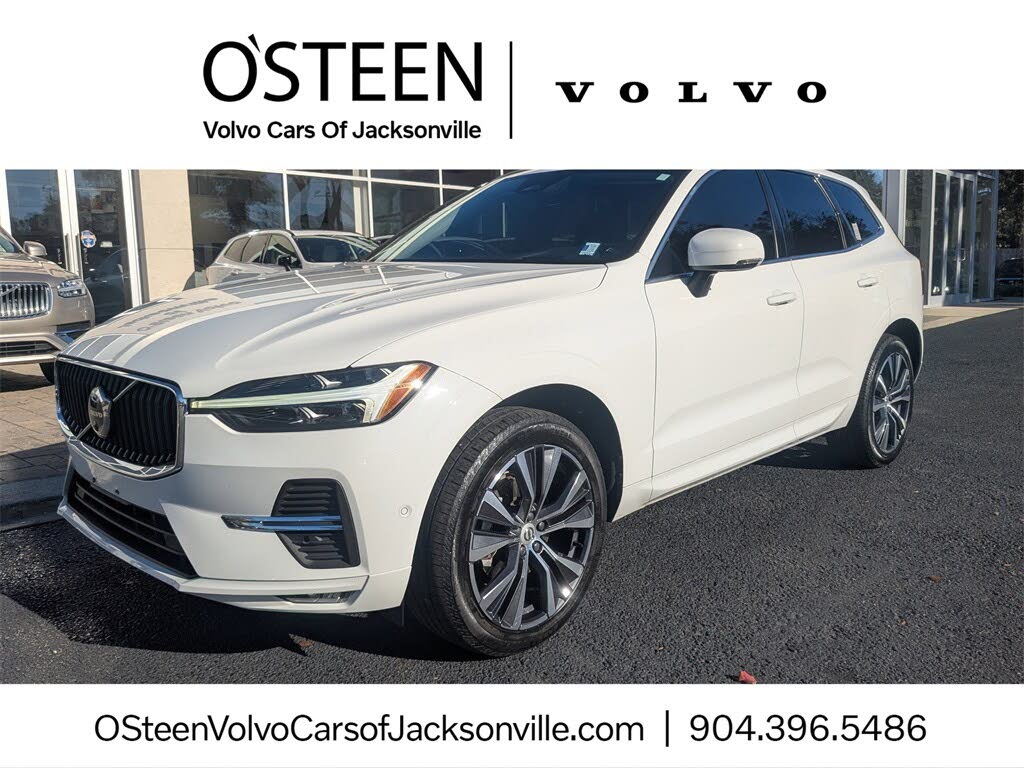 2022 Volvo XC60 B5 Momentum FWD