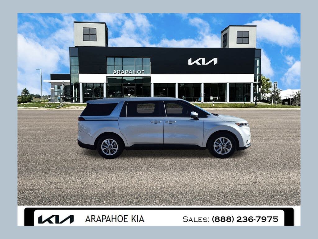 2023 Kia Carnival LX FWD