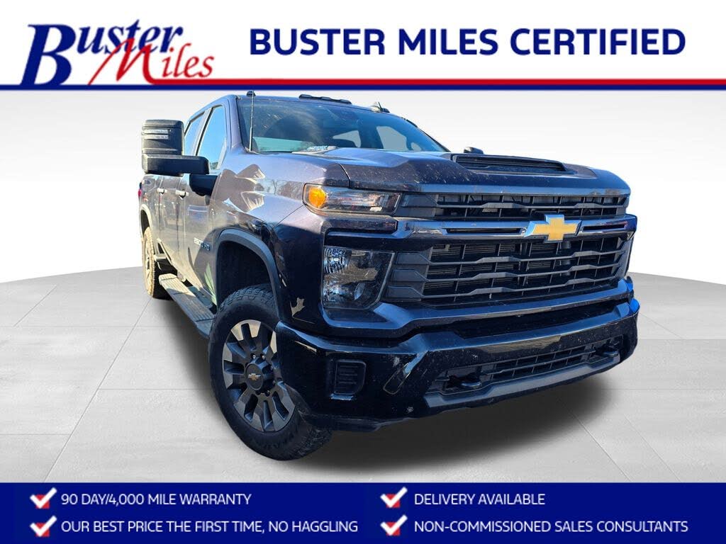 2024 Chevrolet Silverado 2500HD Custom Crew Cab 4WD