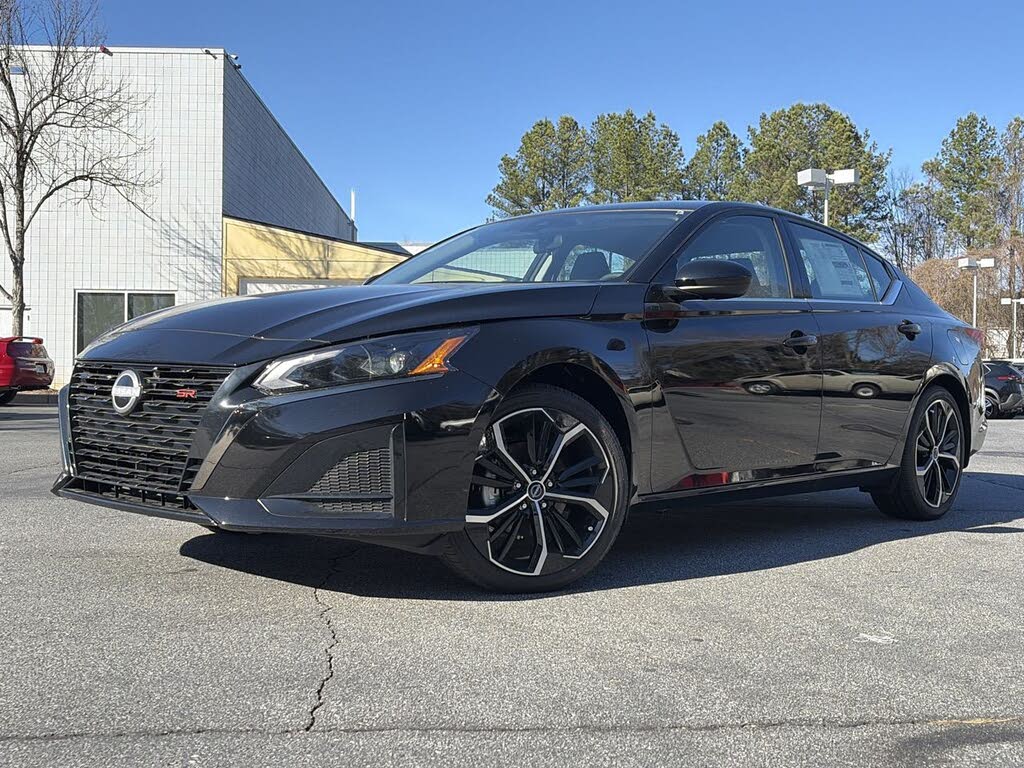 2025 Nissan Altima 2.5 SR FWD