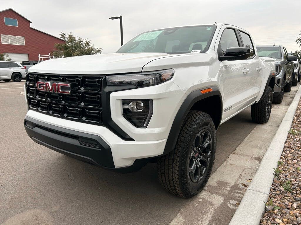 2025 GMC Canyon Elevation Crew Cab RWD