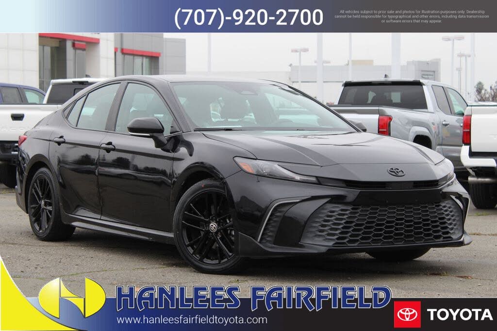 2025 Toyota Camry SE FWD