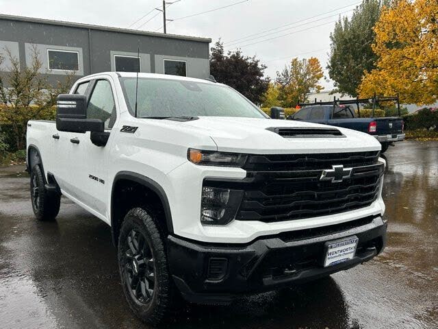 2026 Chevrolet Silverado 2500HD Custom Double Cab 4WD