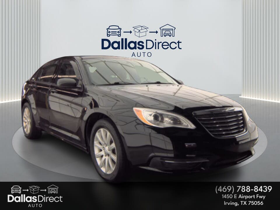 2013 Chrysler 200 Touring Sedan FWD