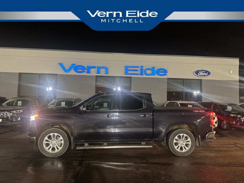 2022 Chevrolet Silverado 1500 LTZ Crew Cab 4WD