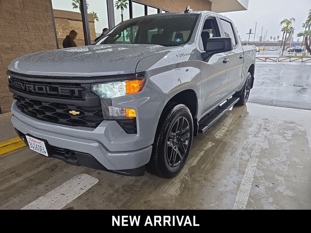 2025 Chevrolet Silverado 1500 Custom Crew Cab RWD