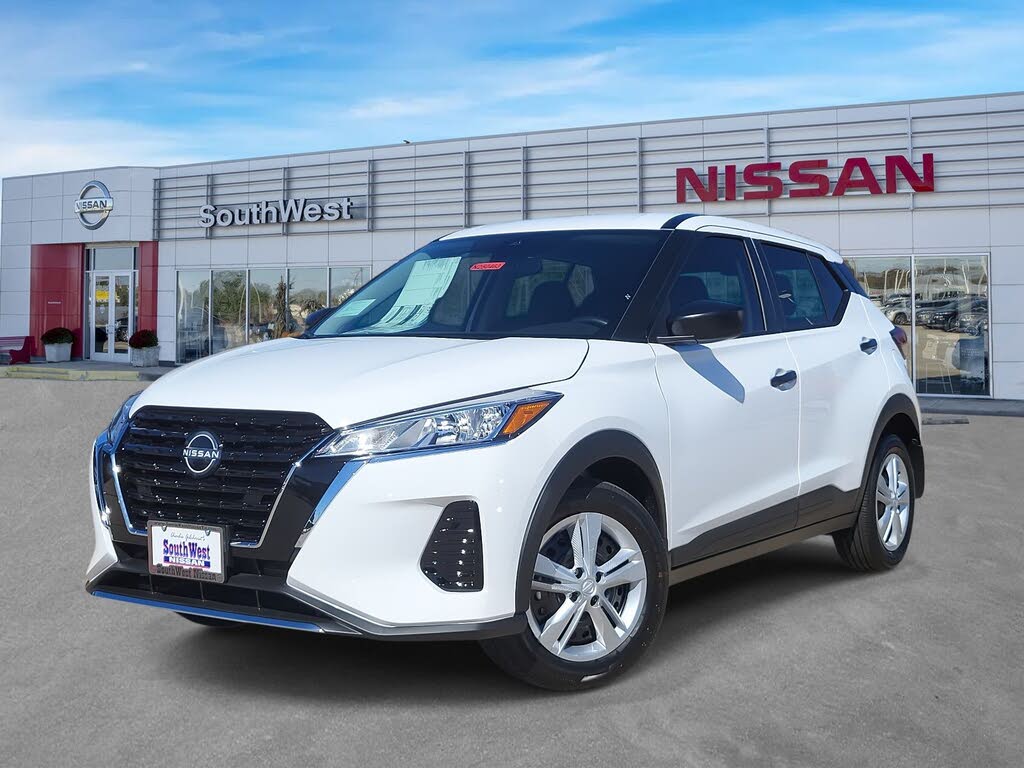 2025 Nissan Kicks Play S FWD