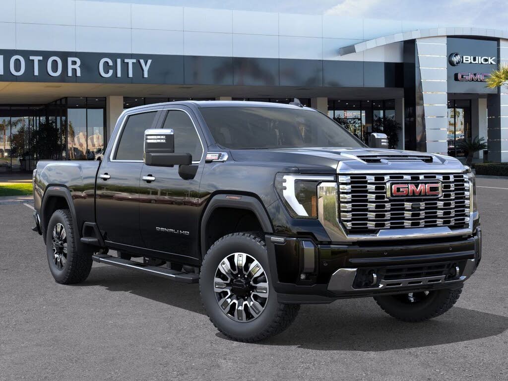 2026 GMC Sierra 2500HD Denali Crew Cab 4WD