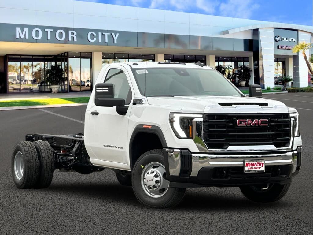 2026 GMC Sierra 3500HD Pro Regular Cab LB RWD
